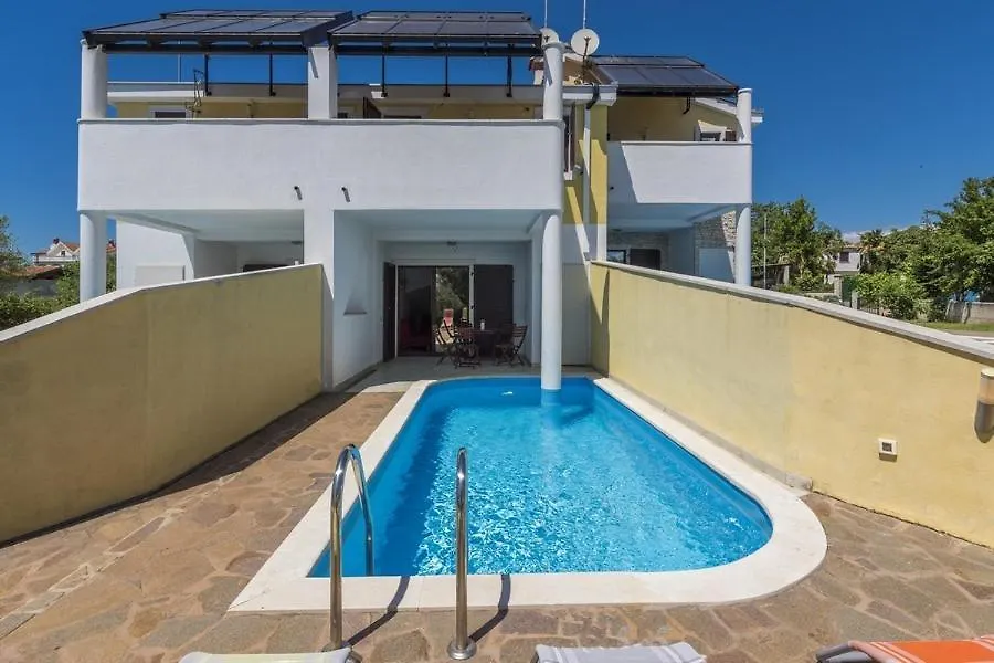 Holiday Home Rosie Novigrad  0*, Novigrad (Istria) Croatia