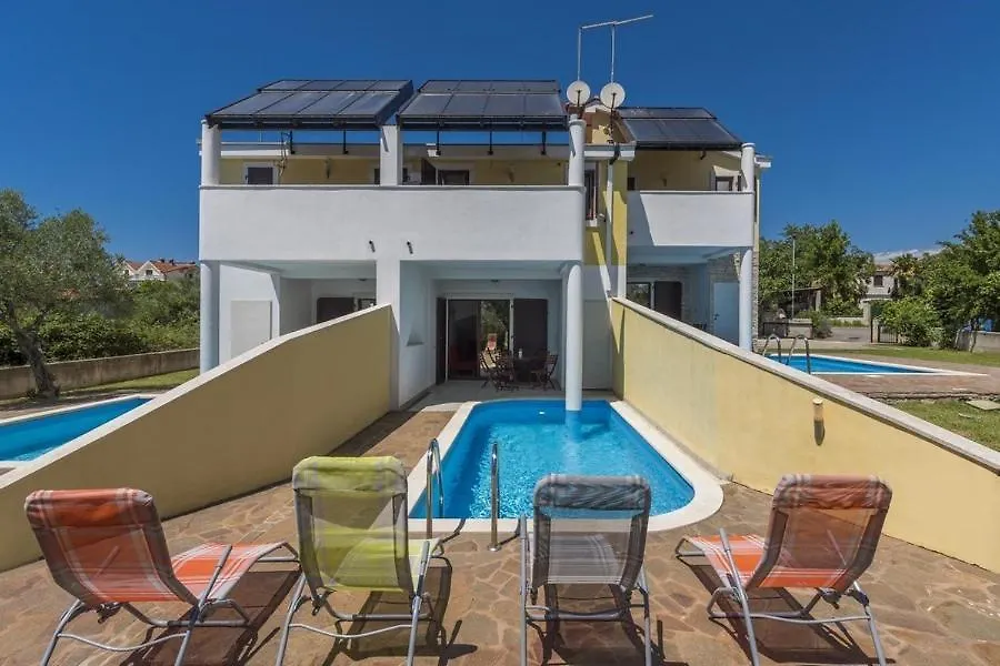 Holiday Home Rosie Novigrad  Villa Novigrad (Istria)