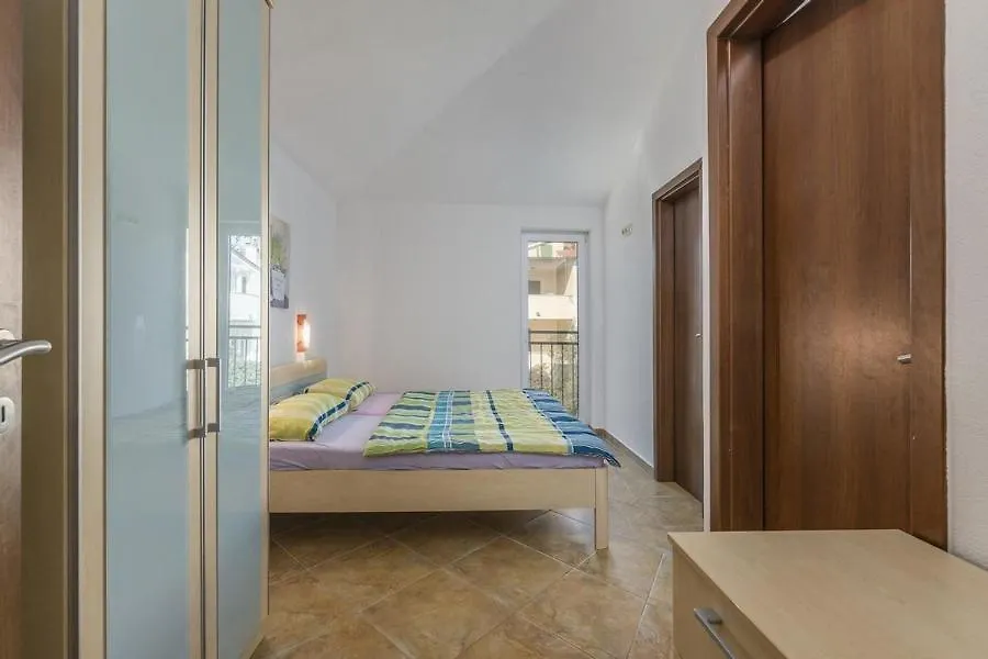 Holiday Home Rosie Novigrad  Villa Novigrad (Istria)