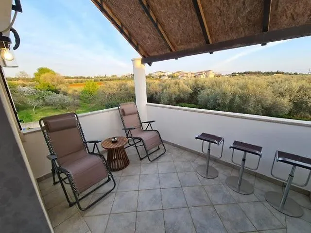 Holiday Home Rosie Novigrad  0*, Novigrad (Istria) Croatia